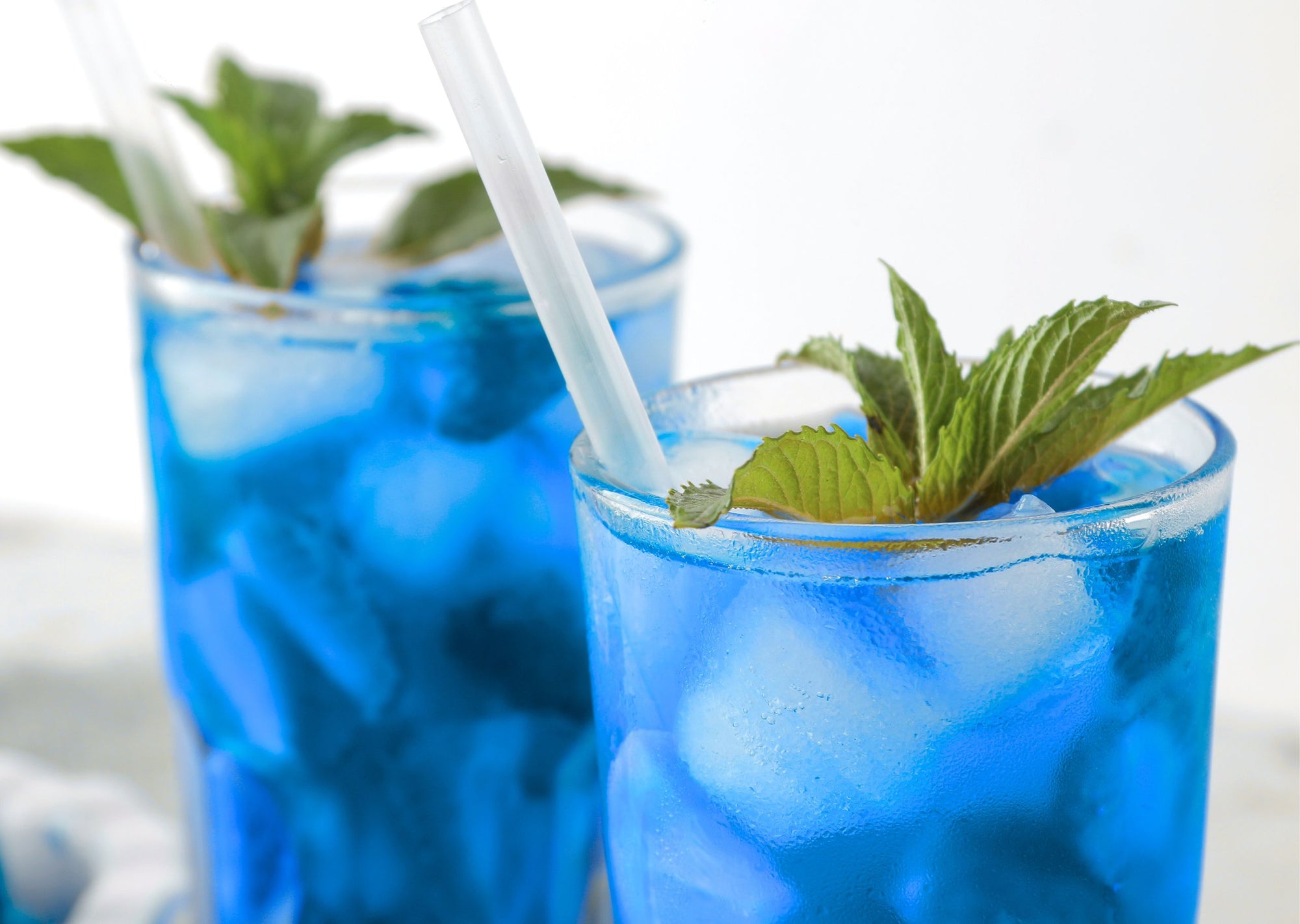 Top 4 Vodka and Water Drinks to Keep It Light and Refreshing